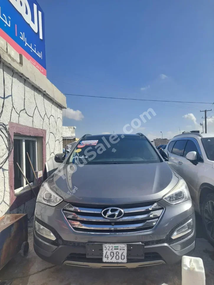 Hyundai  Santa Fe  2013  Automatic  152,000 km  4 Cylinder  FWD  SUV  Gray  Diesel