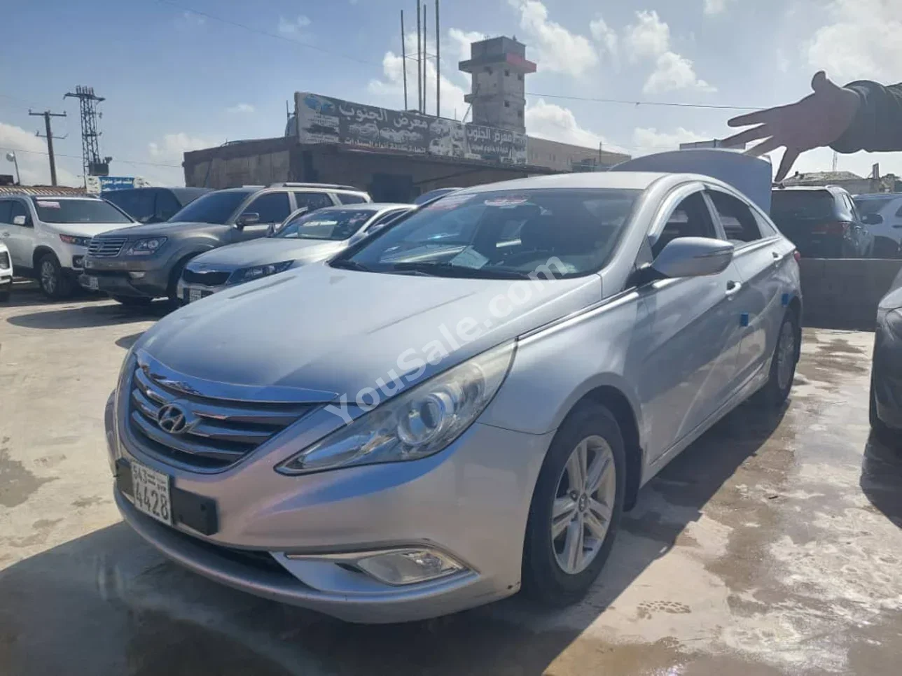 Hyundai  Sonata  2014  Automatic  107,000 km  4 Cylinder  FWD  Sedan  Silver  Gasoline