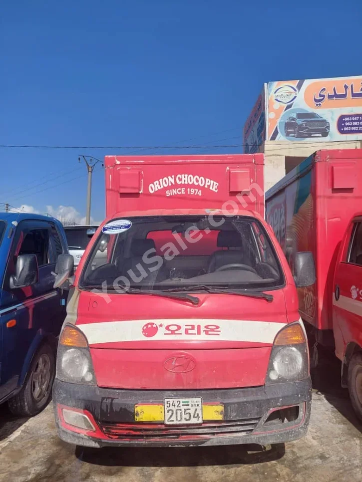 Hyundai Porter Porter 2012 Manual 188,000 km 4 Cylinder RWD Pick Up Red Diesel