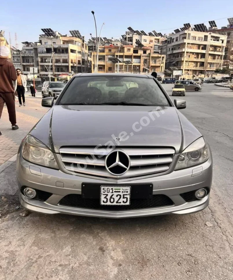 Mercedes-Benz C-Class 200 2012 Automatic 150,000 km 6 Cylinder RWD Sedan Silver Gasoline