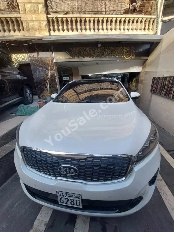 Kia Sorento 2020 Automatic 160,000 km 6 Cylinder 4WD SUV White Gasoline