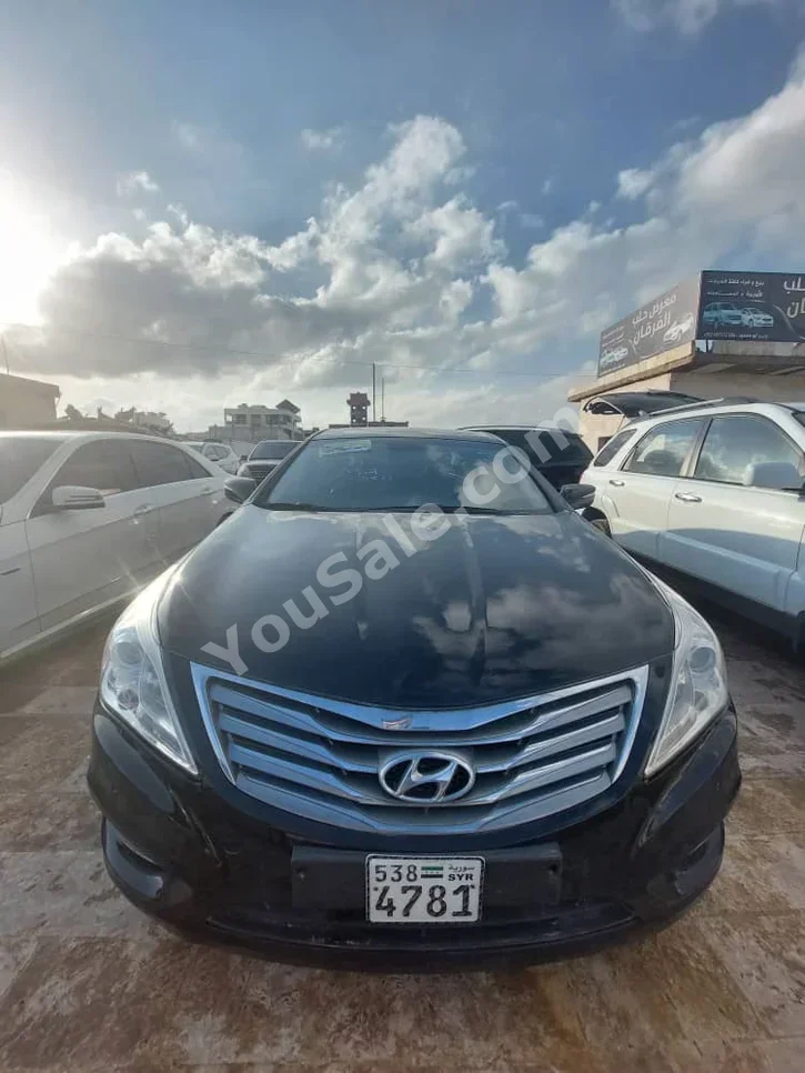 Hyundai Grandeur 2011 Automatic 144,000 km 4 Cylinder FWD Sedan Black Gasoline