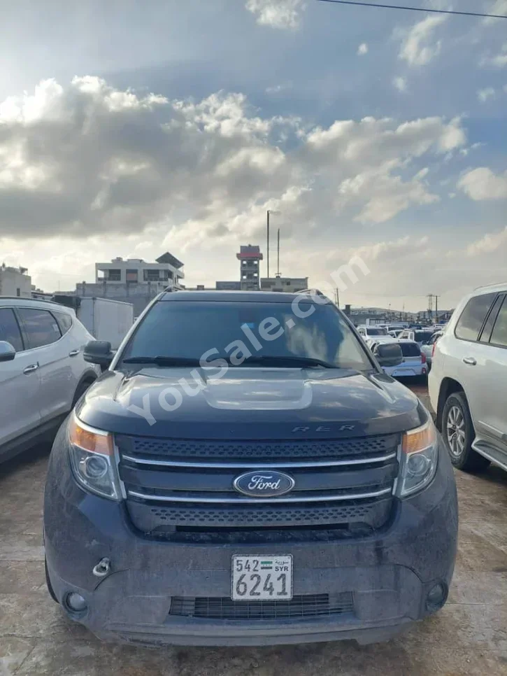 Ford Explorer Limited 2014 Automatic 119,000 km 4 Cylinder RWD SUV Black Gasoline