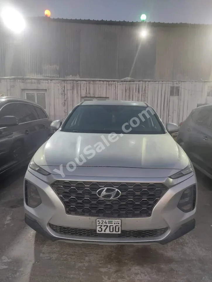 Hyundai  Santa Fe  2018  Automatic  125,000 km  4 Cylinder  FWD  SUV  Silver  Gasoline