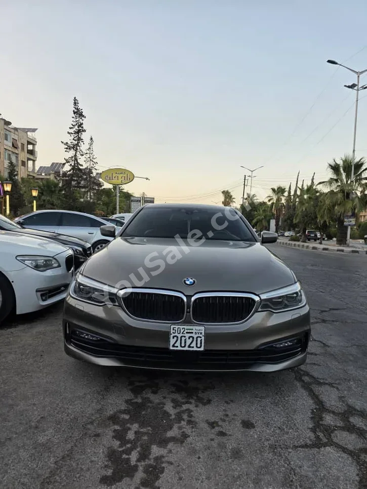 BMW 5-Series 530i 2018 Automatic 189,000 km 8 Cylinder RWD Sedan Light Brown Gasoline