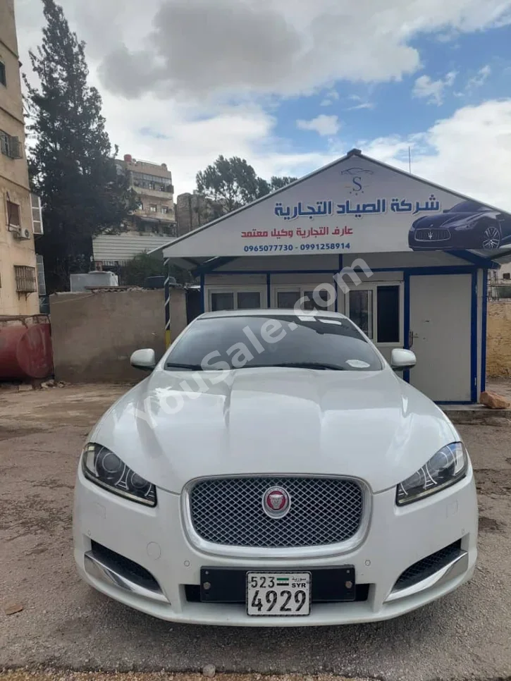 Jaguar XF 2015 Automatic 125,000 km 4 Cylinder RWD Sedan White Gasoline