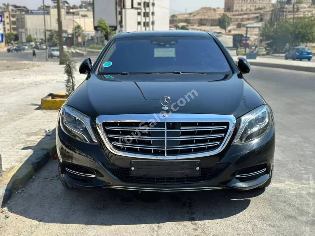 Mercedes-Benz  S-Class  600  2016  Automatic  121,000 km  8 Cylinder  4WD  Sedan  Black  Gasoline
