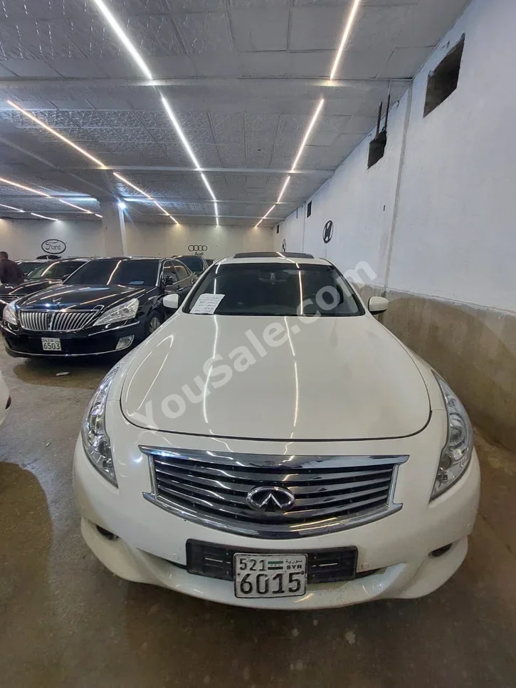 Infiniti G 25 2014 Automatic 244,000 km 4 Cylinder FWD Sedan White Gasoline