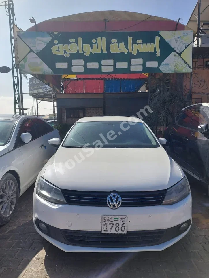 Volkswagen Jetta 2011 Automatic 145,000 km 4 Cylinder FWD Sedan White Diesel