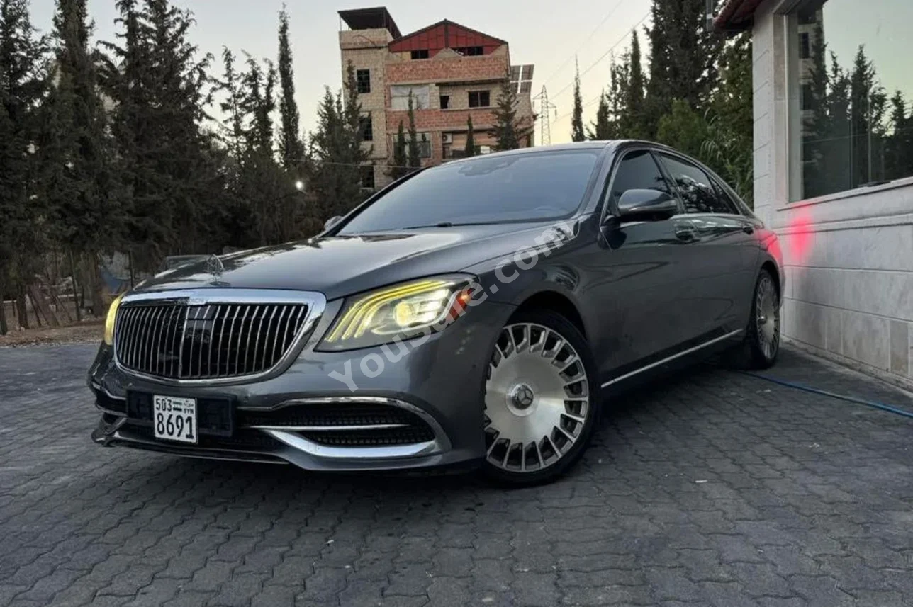 Mercedes-Benz S-Class 560 2018 Automatic 100,000 km 8 Cylinder RWD Sedan Dark Gray Gasoline