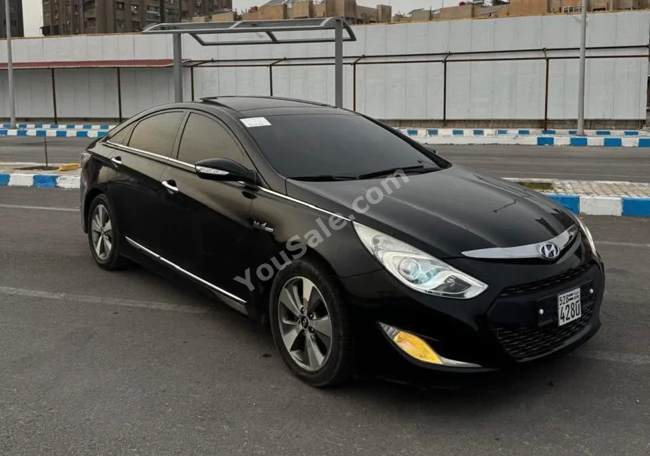 Hyundai Sonata 2012 Automatic 177,000 km 4 Cylinder FWD Sedan Black Hybrid