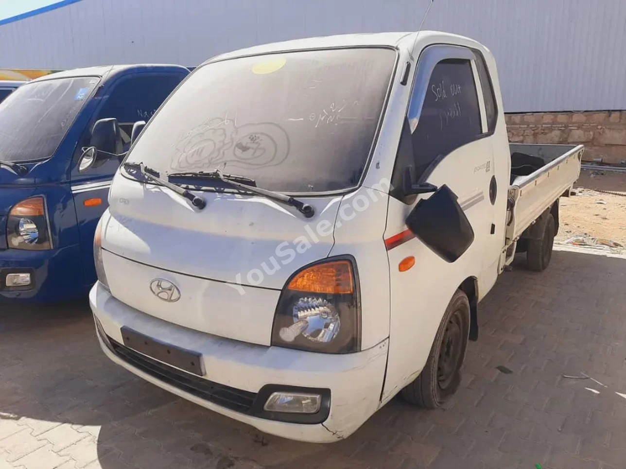 Hyundai Porter Porter 2014 Manual 200,000 km 4 Cylinder RWD Pick Up White Diesel