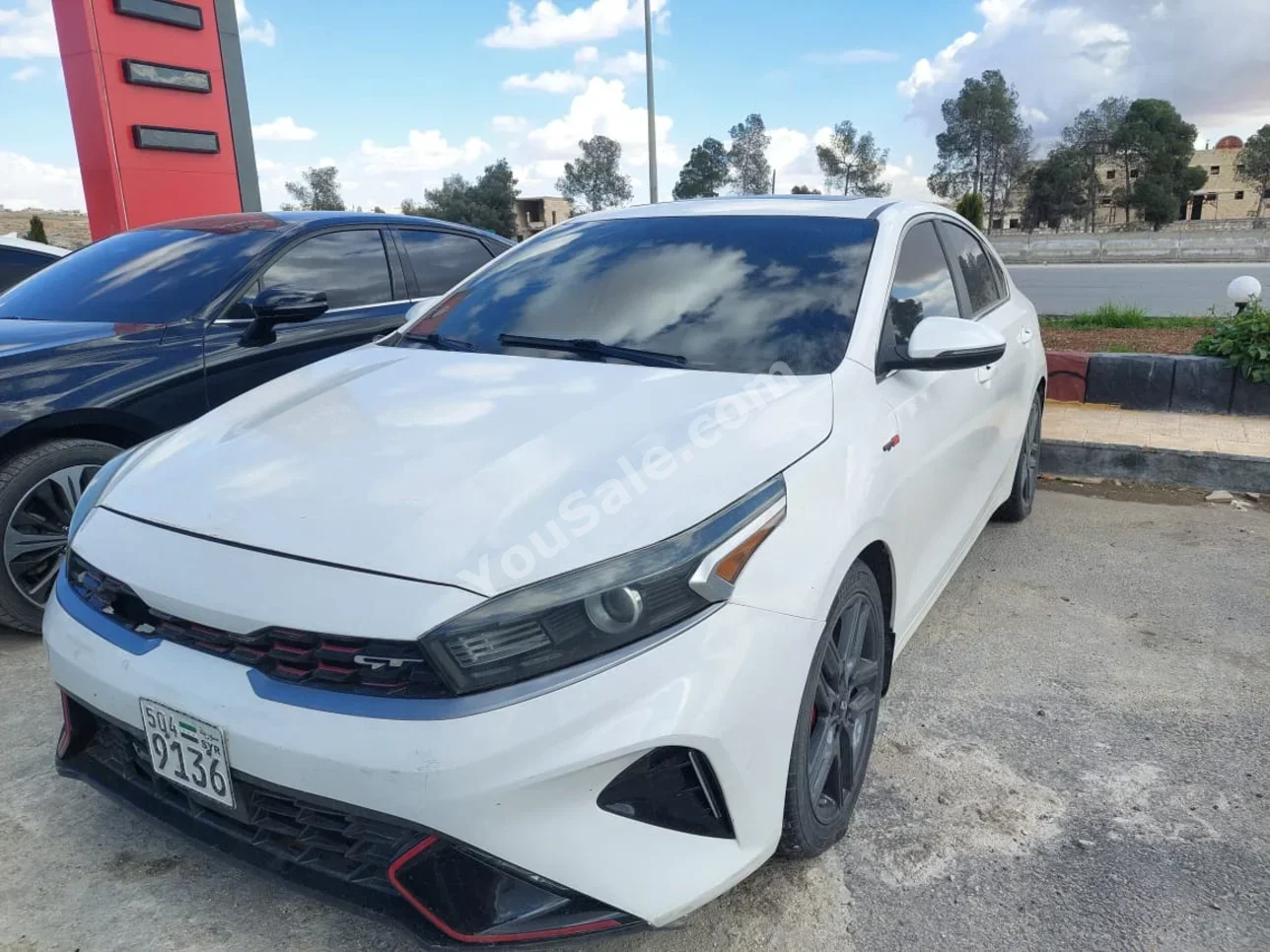 Kia  Forte  2021  Automatic  86,000 km  4 Cylinder  FWD  Sedan  White  Gasoline