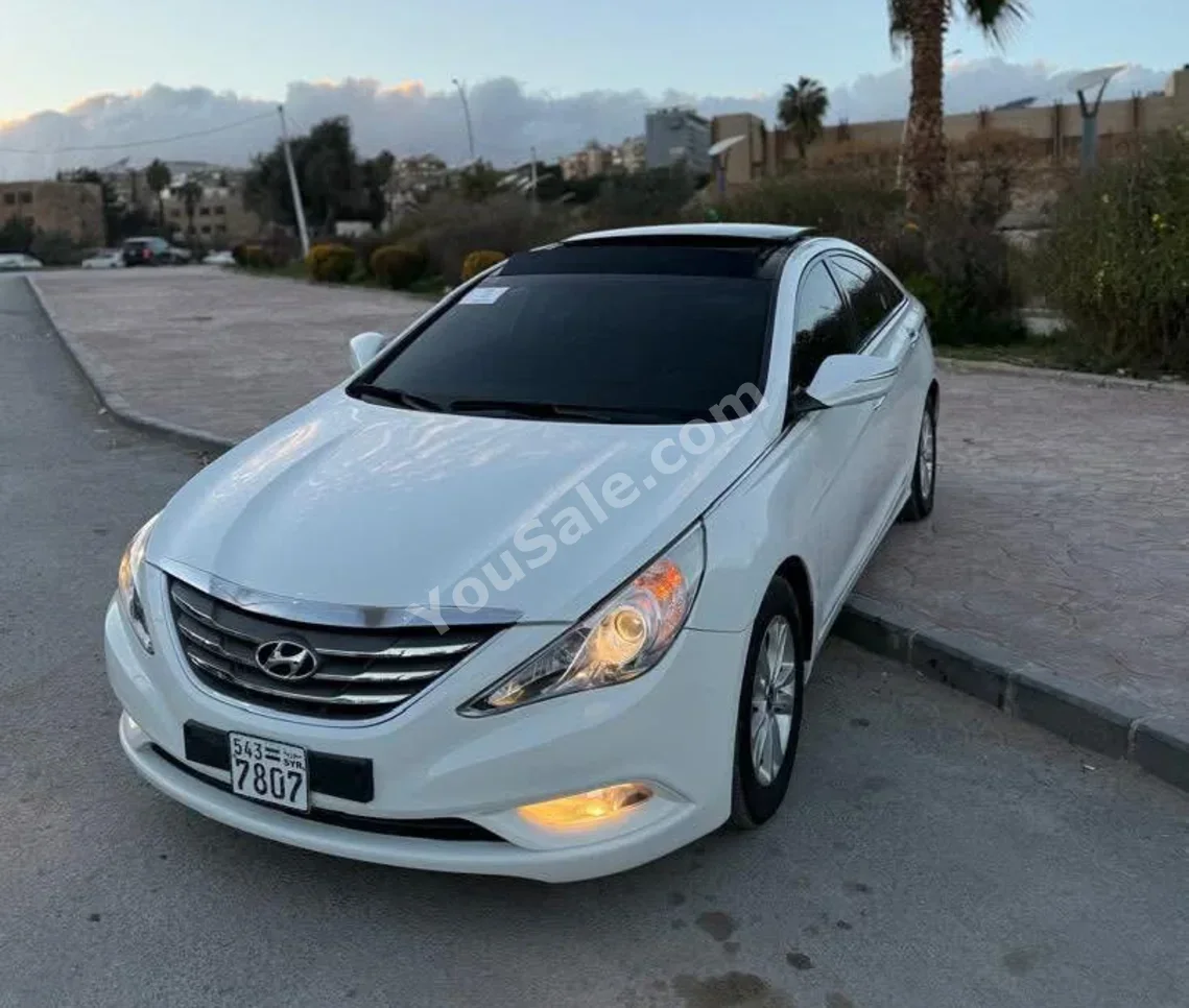 Hyundai Sonata 2012 Automatic 158,000 km 4 Cylinder FWD Sedan White Gasoline