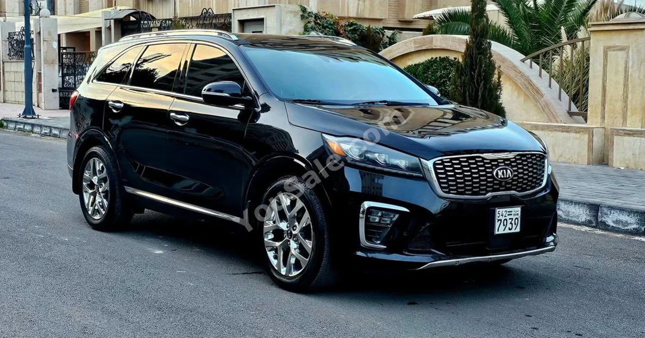 Kia Sorento 2019 Automatic 130,000 km 6 Cylinder AWD SUV Black Gasoline