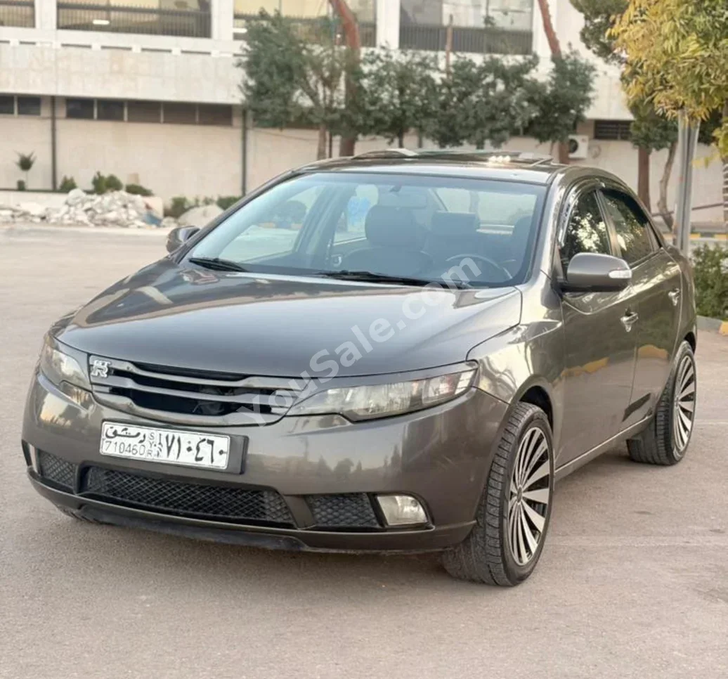 Kia Forte 2010 Automatic 186,000 km 4 Cylinder FWD Sedan Gray Gasoline