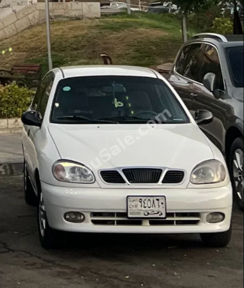 Daewoo Lacetti Diamond 2002 Manual 220,000 km 4 Cylinder FWD Sedan White Gasoline