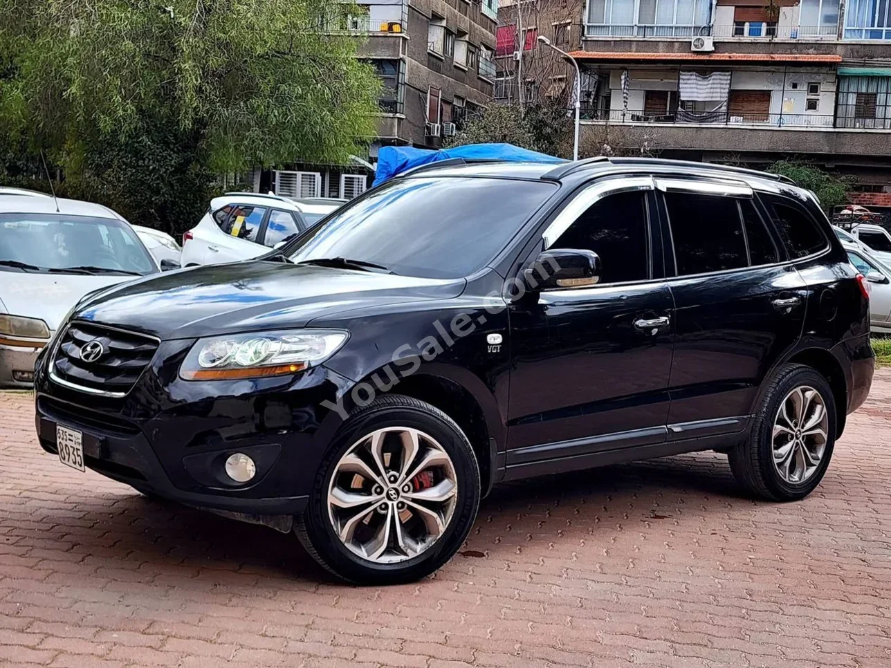Hyundai Santa Fe 2009 Automatic 150,000 km 4 Cylinder AWD SUV Black Diesel