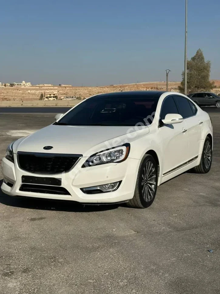 Kia  K7  2012  Automatic  143,000 km  4 Cylinder  FWD  Sedan  White  Gasoline