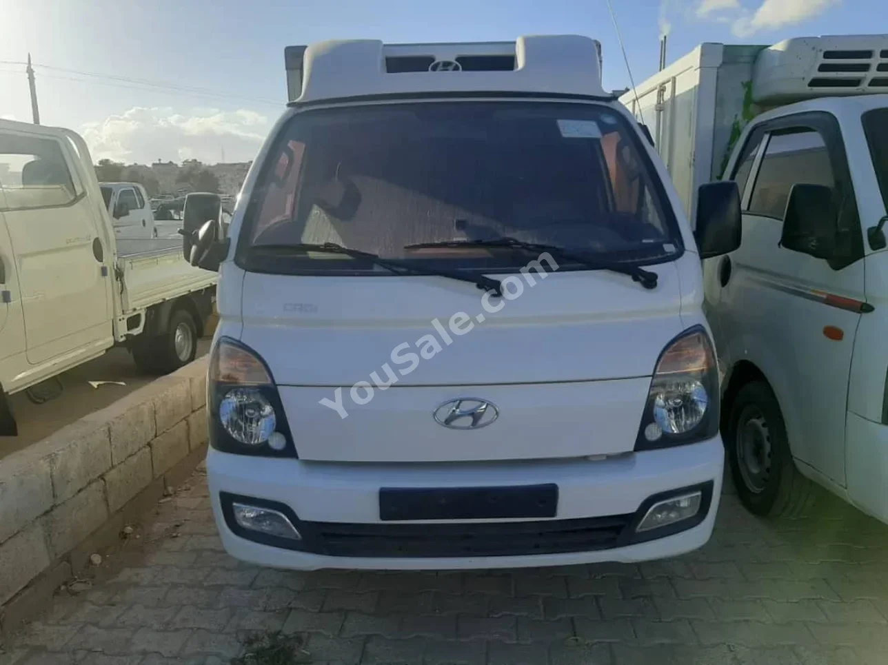 Hyundai Porter Porter 2013 Manual 190,000 km 4 Cylinder RWD Pick Up White Diesel