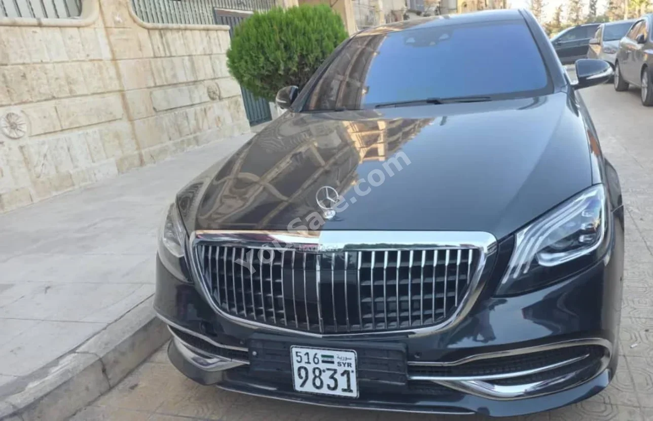 Mercedes-Benz S-Class 560 2014 Automatic 177,000 km 8 Cylinder 4WD Sedan Black Gasoline