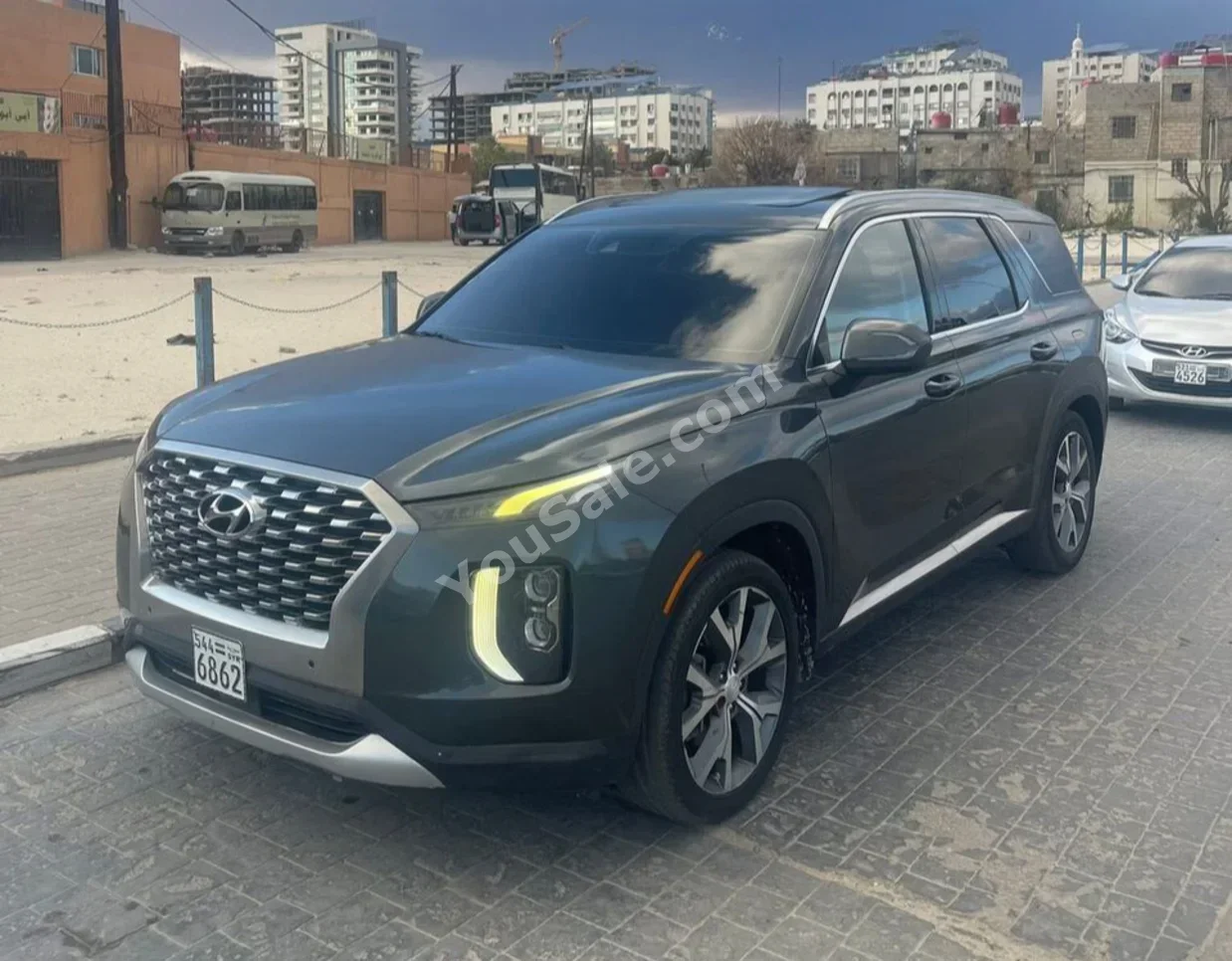 Hyundai Palisade 2020 Automatic 133,000 km 6 Cylinder AWD SUV Gray Gasoline