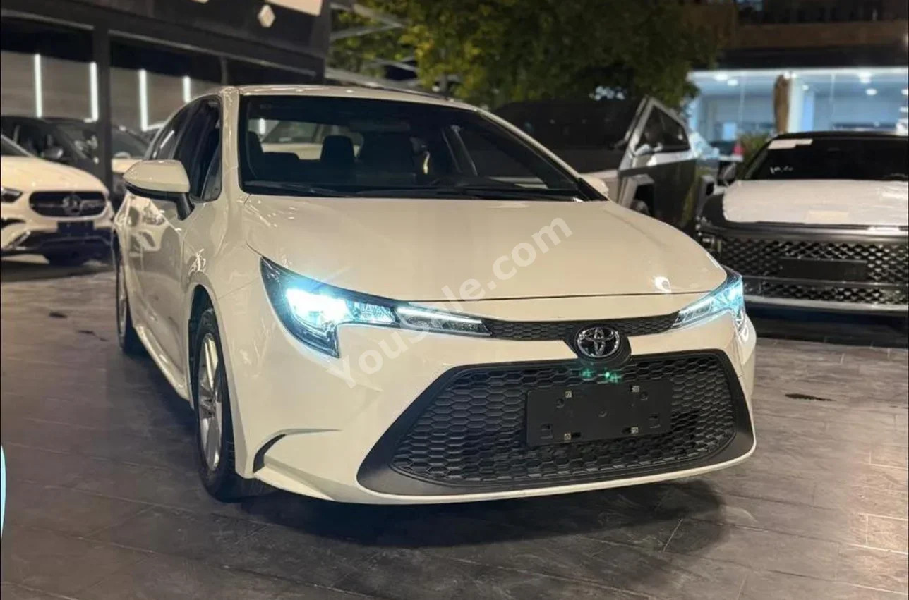 Toyota Levin 2023 Automatic 20,000 km 3 Cylinder FWD Sedan White Gasoline