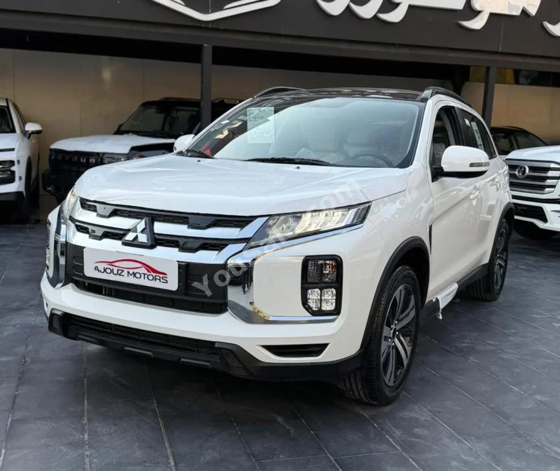 Mitsubishi ASX 2026 Automatic 0 km 4 Cylinder AWD SUV White Gasoline
