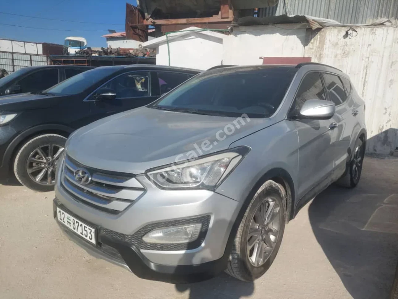 Hyundai  Santa Fe  2013  Automatic  176,000 km  4 Cylinder  FWD  SUV  Silver  Diesel