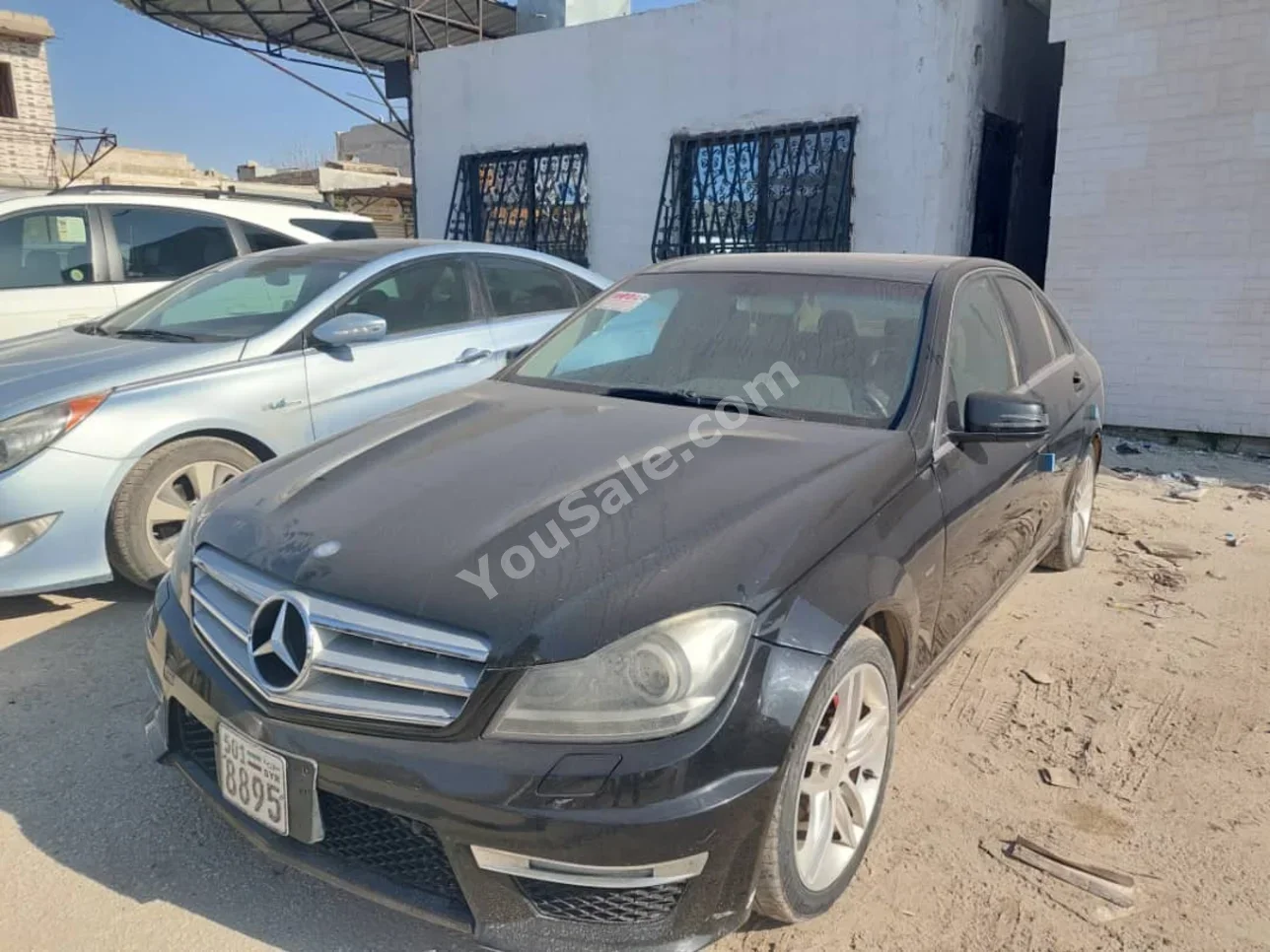Mercedes-Benz C-Class 250 AMG 2012 Automatic 160,000 km 6 Cylinder RWD Sedan Black Gasoline