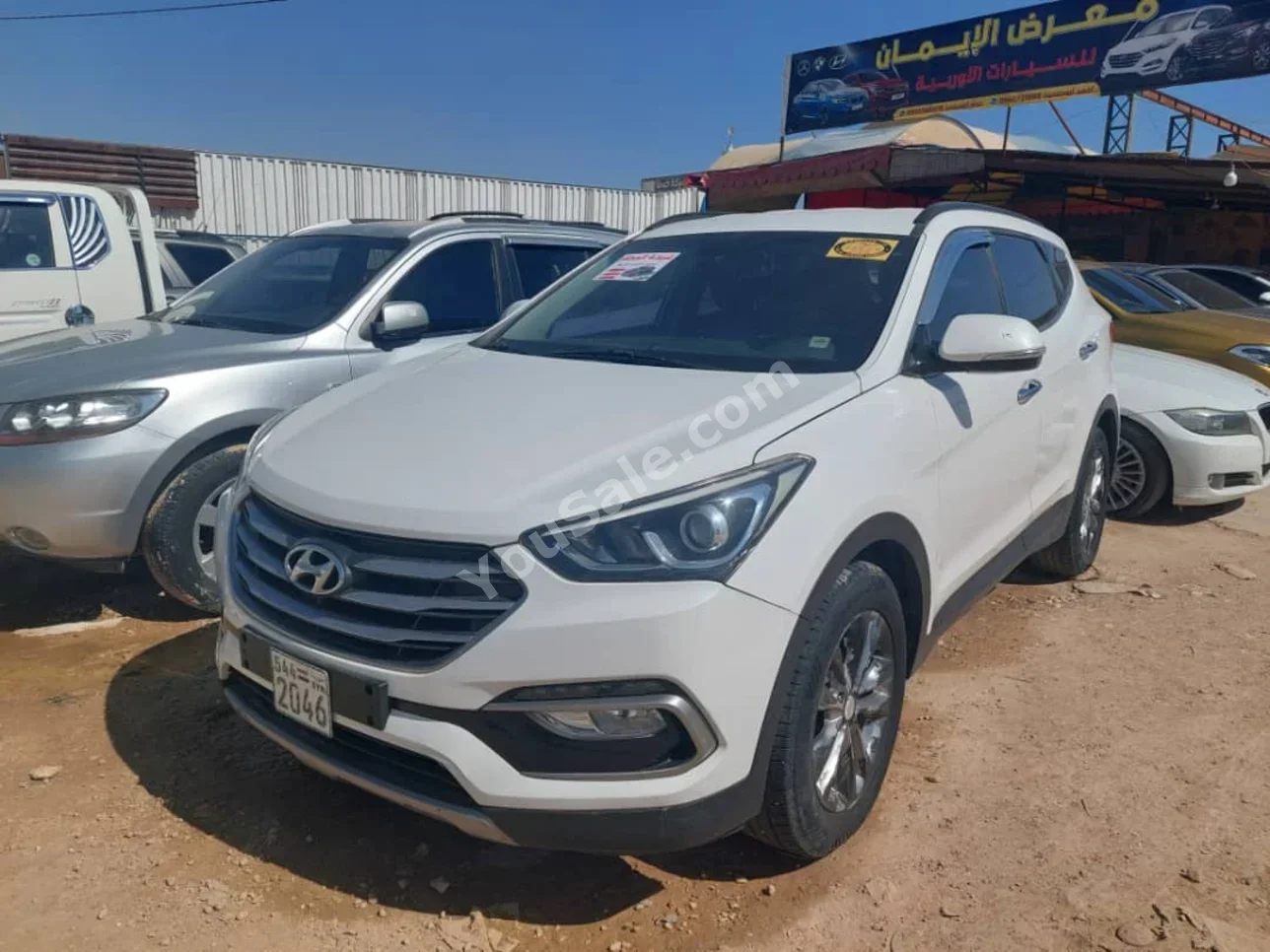 Hyundai Santa Fe 2015 Automatic 175,000 km 4 Cylinder FWD SUV White Diesel