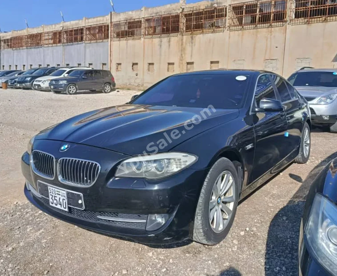 BMW 5-Series 528i 2010 Automatic 155,000 km 6 Cylinder RWD Sedan Black Gasoline
