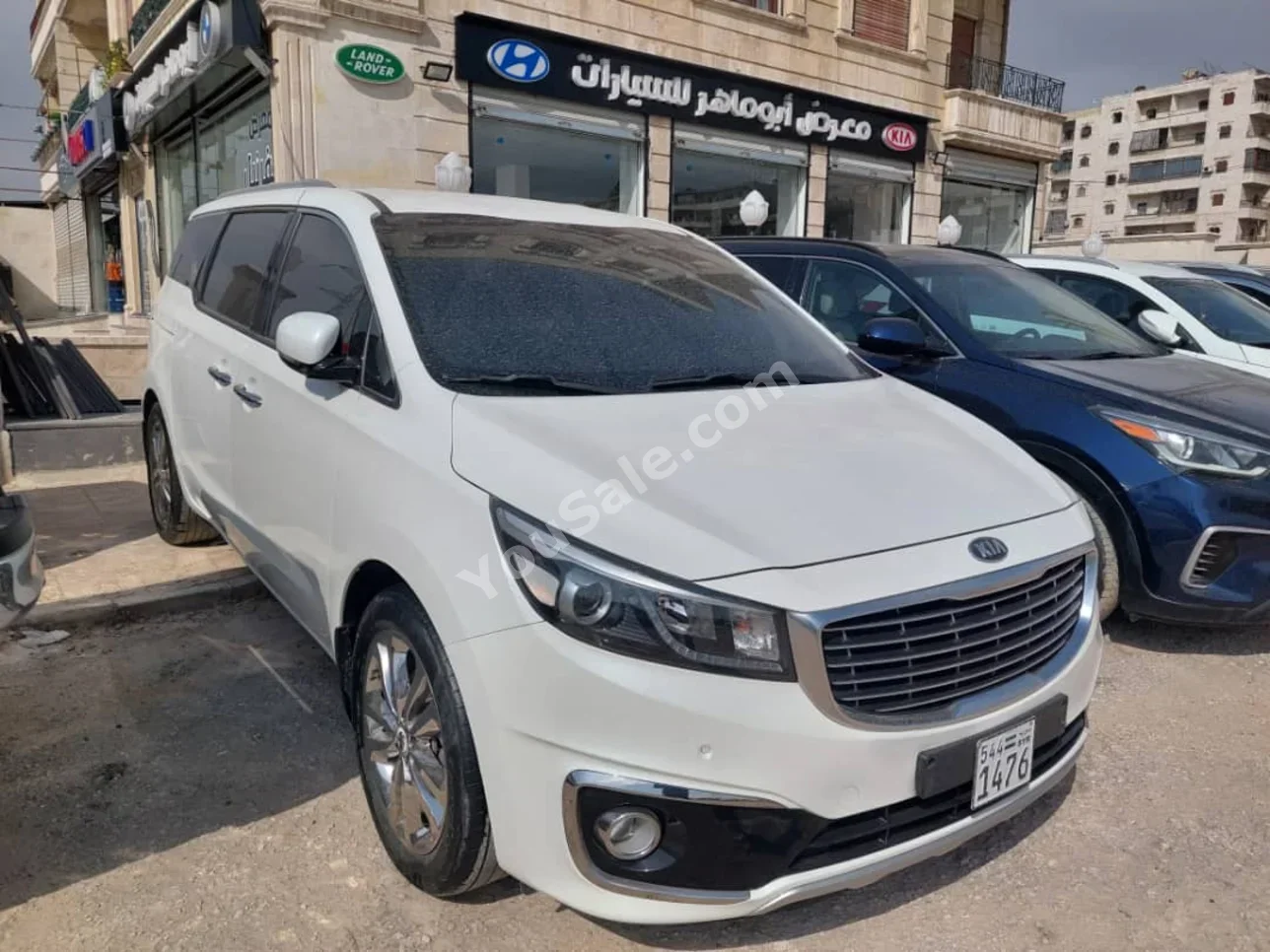 Kia  Carnival  2017  Automatic  106,000 km  4 Cylinder  FWD  Van / Bus  White  Diesel