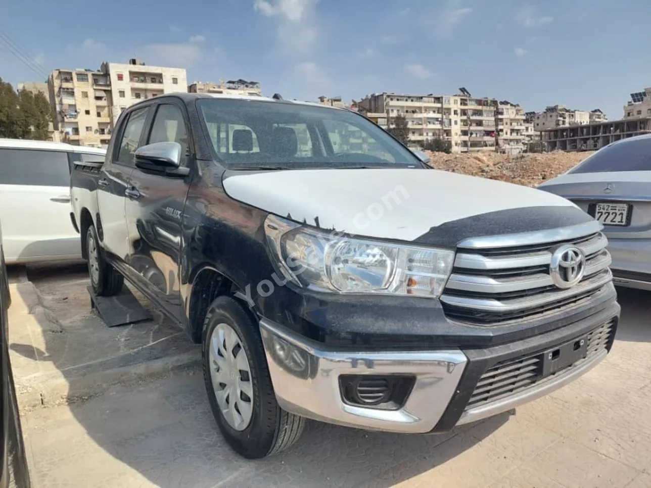 Toyota  Hilux  2024  Manual  0 km  4 Cylinder  4WD  Pick Up  Black  Gasoline