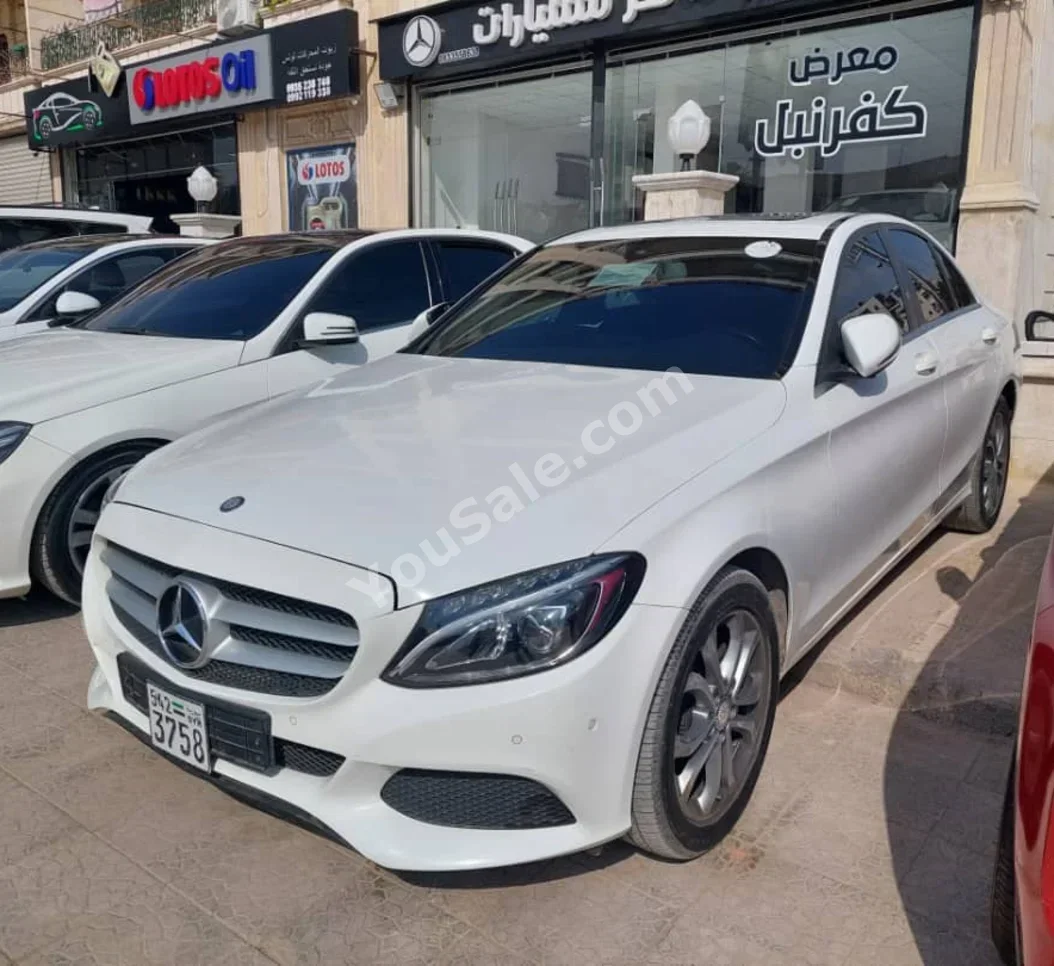 Mercedes-Benz C-Class 200 2017 Automatic 184,000 km 4 Cylinder RWD Sedan White Diesel