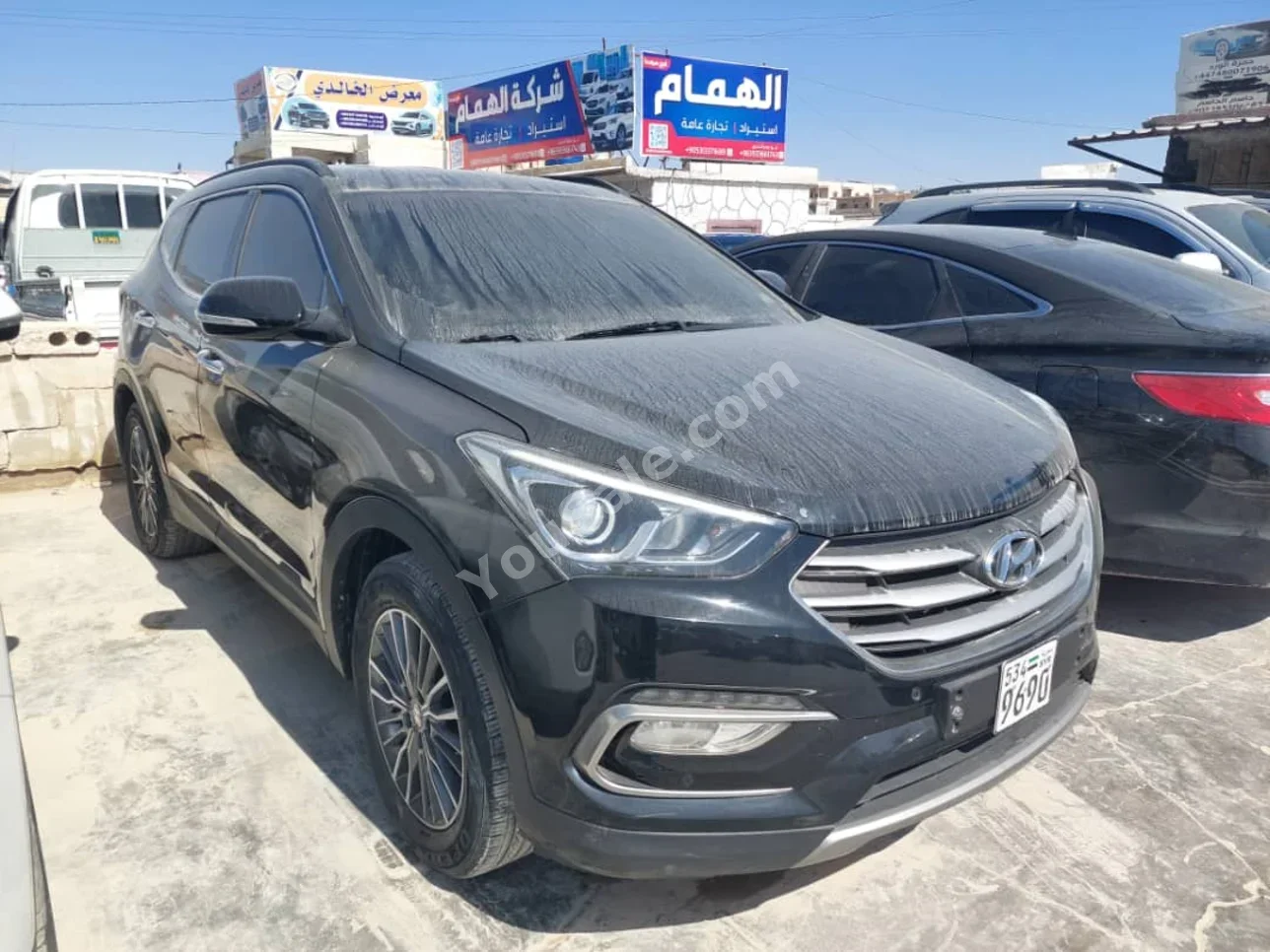 Hyundai Santa Fe 2017 Automatic 179,000 km 4 Cylinder FWD SUV Black Diesel