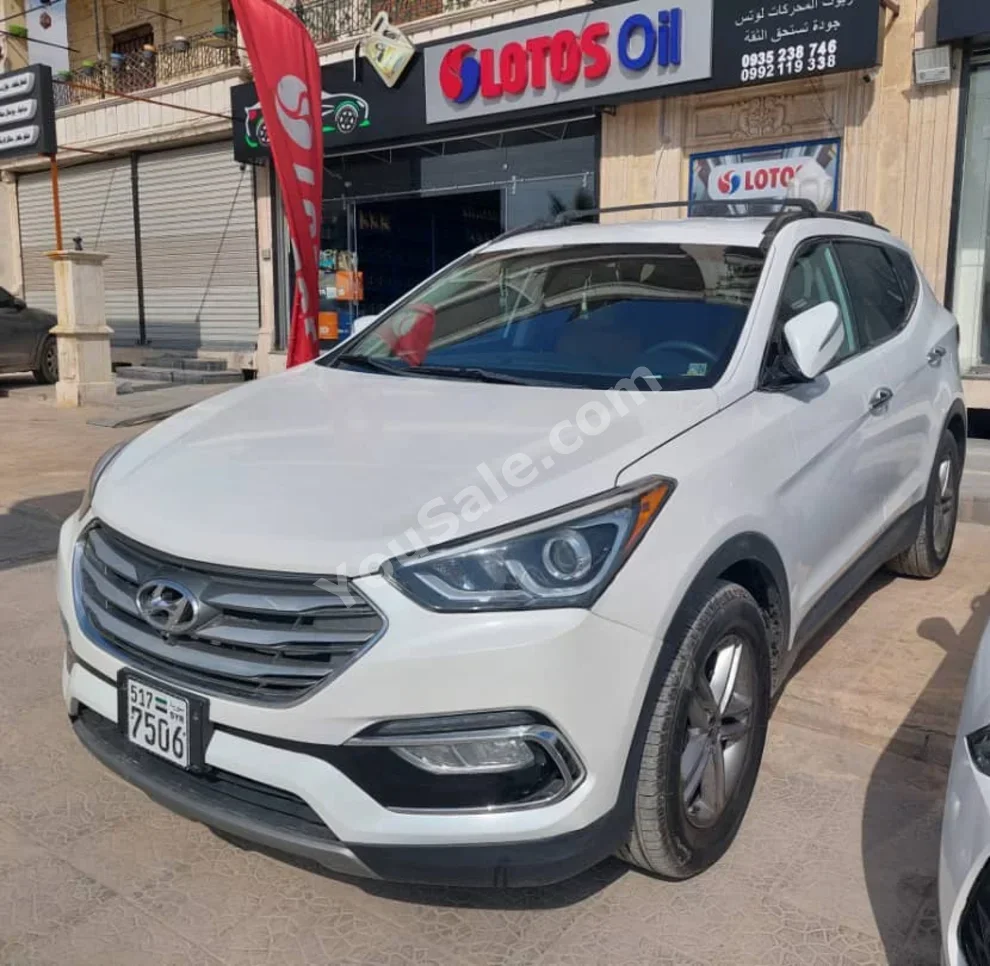 Hyundai Santa Fe 2019 Automatic 135,000 km 4 Cylinder FWD SUV White Gasoline