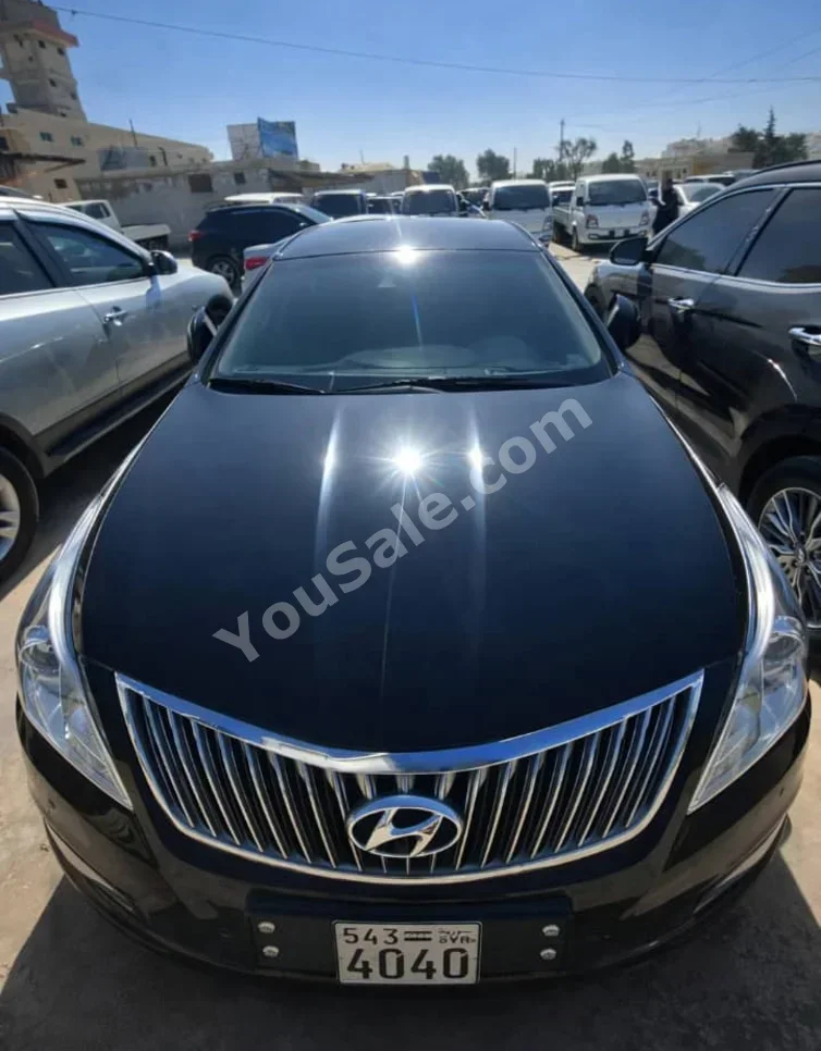 Hyundai Grandeur 2011 Automatic 177,000 km 4 Cylinder FWD Sedan Black Gasoline