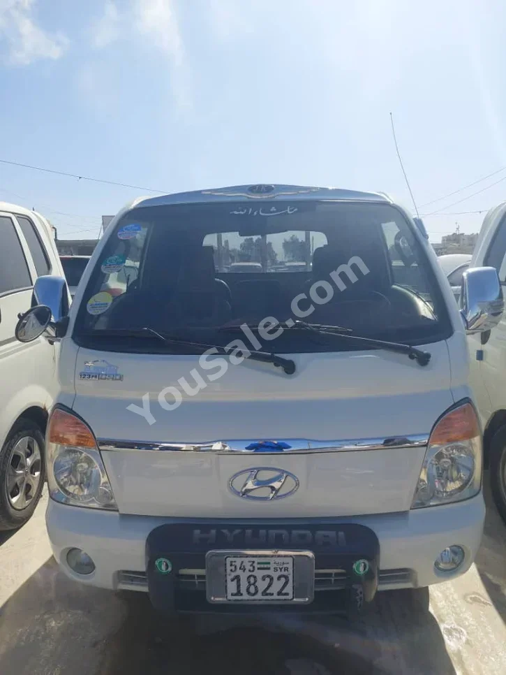 Hyundai Porter Porter 2006 Manual 175,000 km 4 Cylinder RWD Pick Up White Diesel