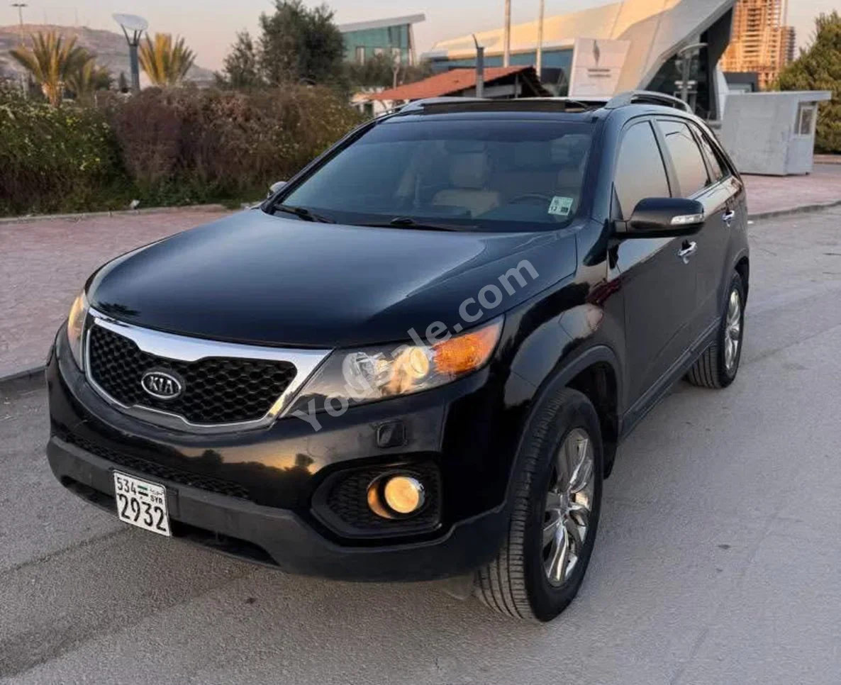 Kia  Sorento  2011  Automatic  171,000 km  6 Cylinder  AWD  SUV  Black  Gasoline
