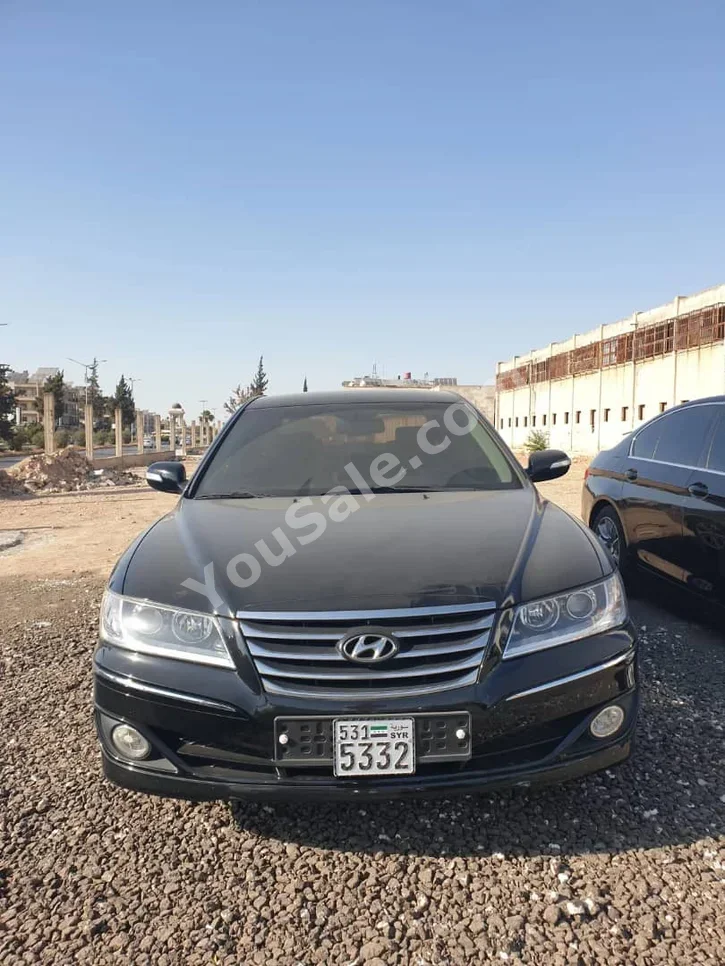 Hyundai Grandeur 2012 Automatic 180,000 km 4 Cylinder FWD Sedan Black Gasoline