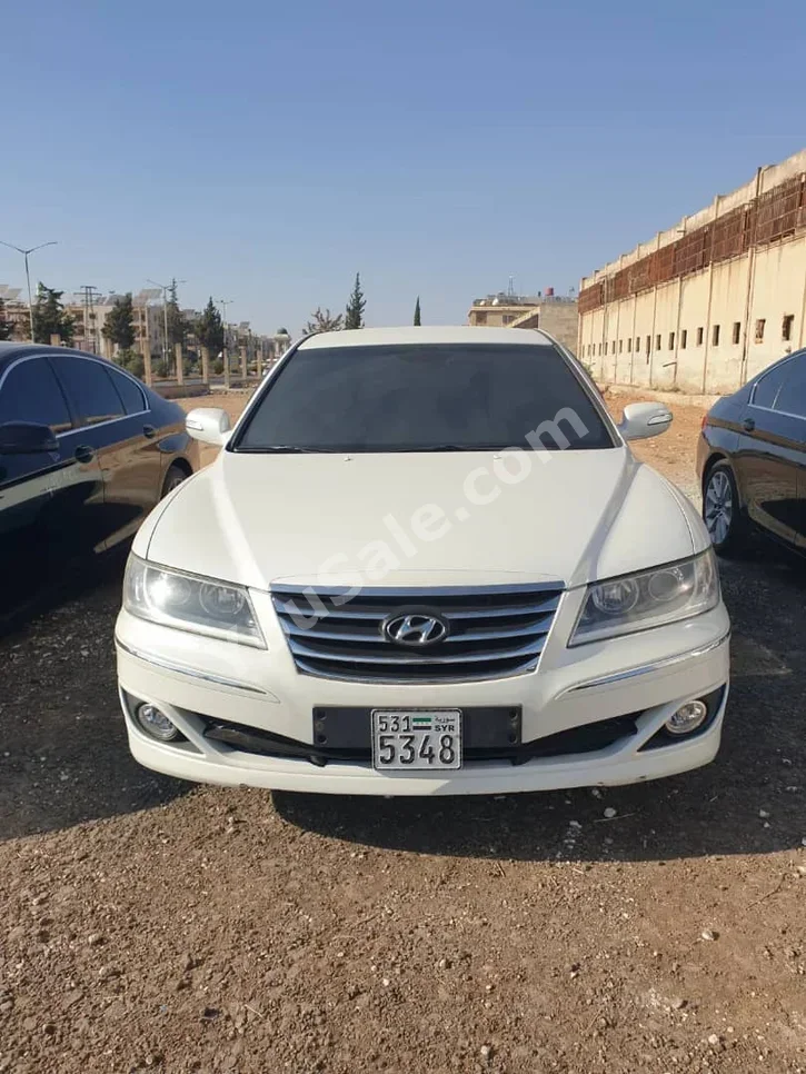 Hyundai Grandeur 2011 Automatic 169,000 km 4 Cylinder FWD Sedan White Gasoline