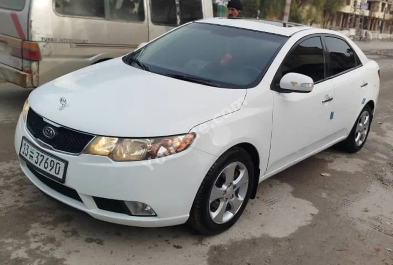 Kia Forte 2010 Automatic 150,000 km 4 Cylinder FWD Sedan White Gasoline