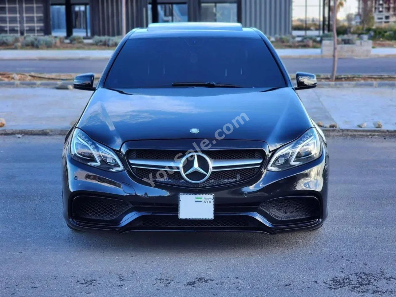 Mercedes-Benz E-Class 350 2013 Automatic 123,000 km 6 Cylinder RWD Sedan Black Gasoline