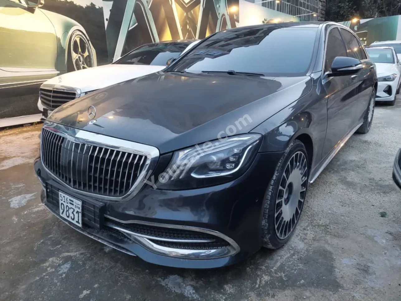 Mercedes-Benz  S-Class  560  2015  Automatic  125,000 km  8 Cylinder  4WD  Sedan  Black  Gasoline