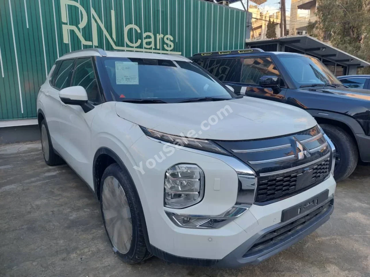 Mitsubishi Outlander 2026 Automatic 0 km 4 Cylinder 4WD SUV White Gasoline