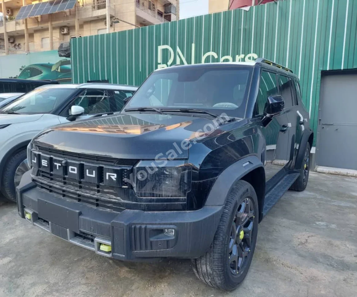 جيتور تي 2 2025 اتوماتيك 0 كم 4 سلندر دفع رباعي اس يو في أسود بنزين