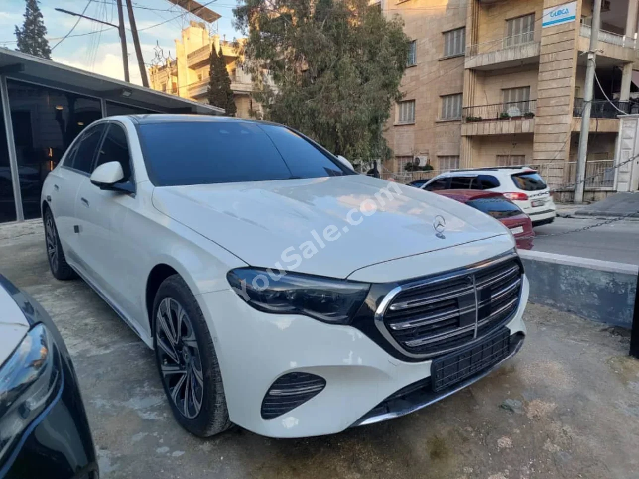 Mercedes-Benz E-Class 300 2025 Automatic 0 km 4 Cylinder 4WD Sedan White Gasoline