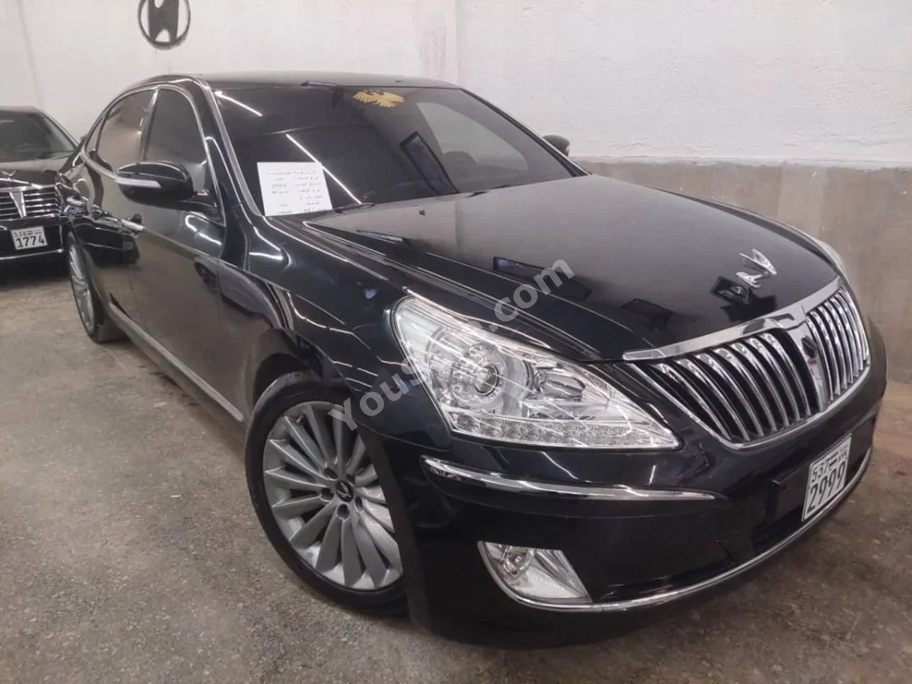 Hyundai  Equus  VS 500  2012  Automatic  244,000 km  6 Cylinder  RWD  Sedan  Black  Gasoline