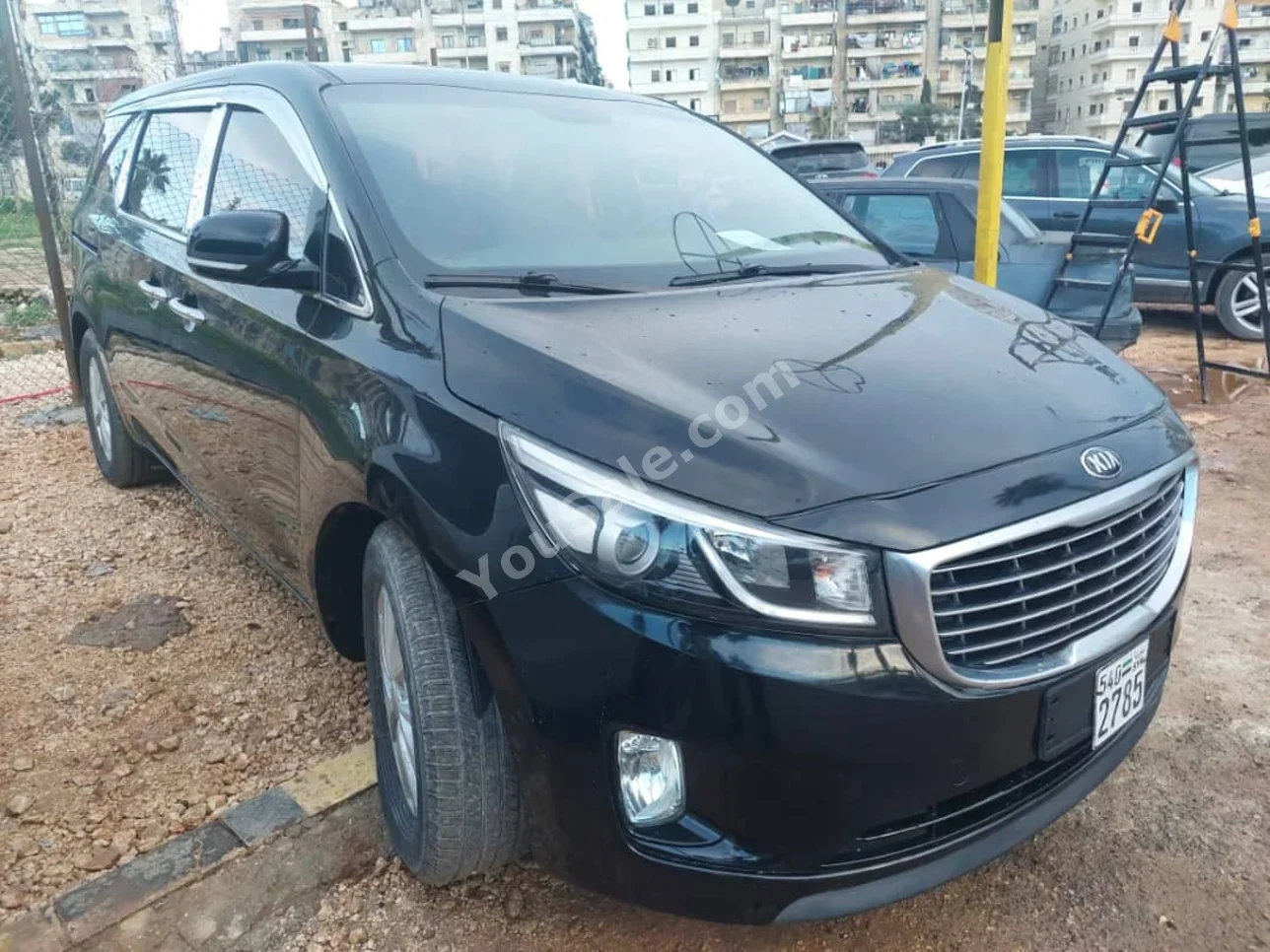 Kia Carnival 2017 Automatic 146,000 km 4 Cylinder RWD Van / Bus Black Diesel